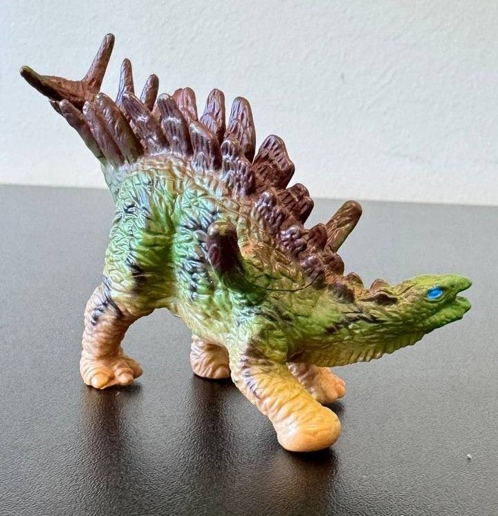 Кентозавр з блакитиними очима, Dino Toys (54654) 2986096054654 фото