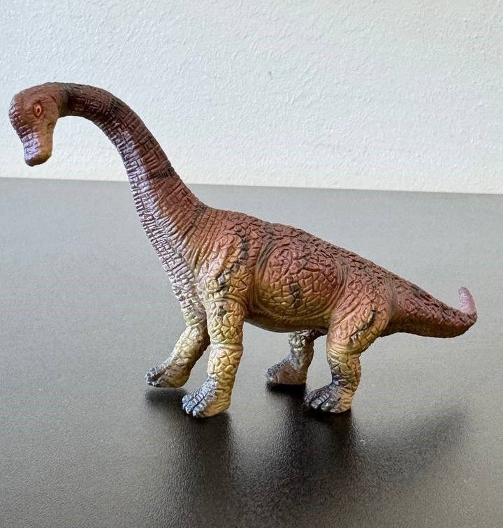 Фігурка Брахіозавр з помаранчевими очима, Dino Toys (57631) 2986096057631 фото