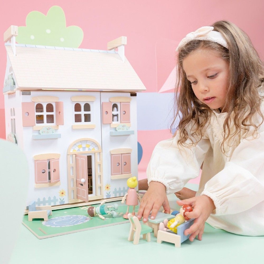 Домик для кукол с мебелью New Classic Toys (07307) 8718446107307 фото