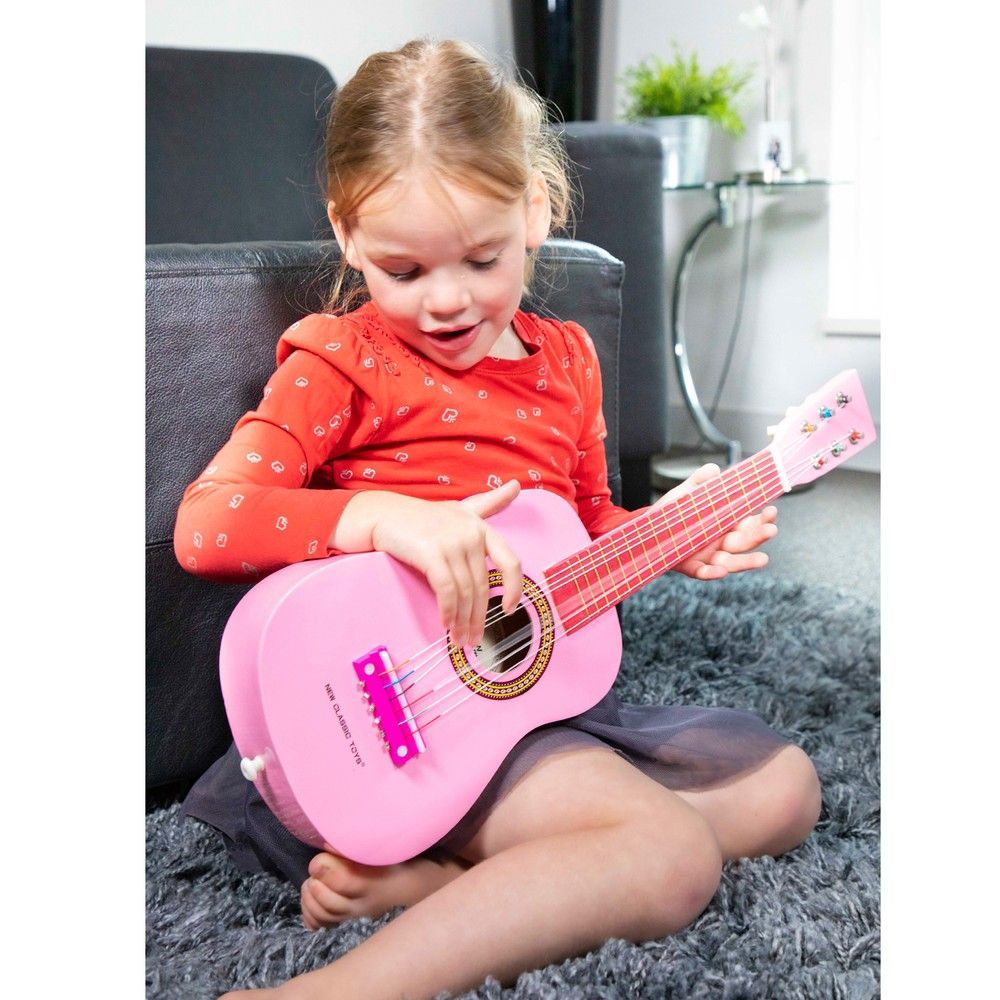 Гитара розовая игрушечная, New Classic Toys (03453) 8718446103453 фото